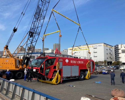 Modulift spreader beams lifting fire truck