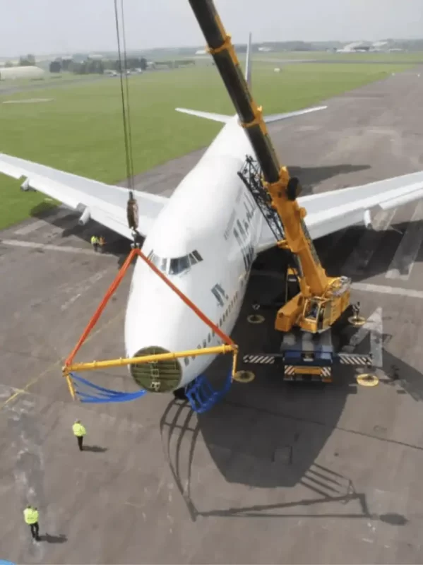 Spreader Beam Lifting Worlds Largest Aircraft