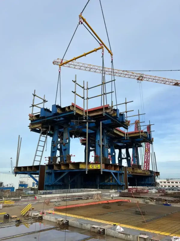 Modulift at World’s First Offshore Energy Island Princess Island