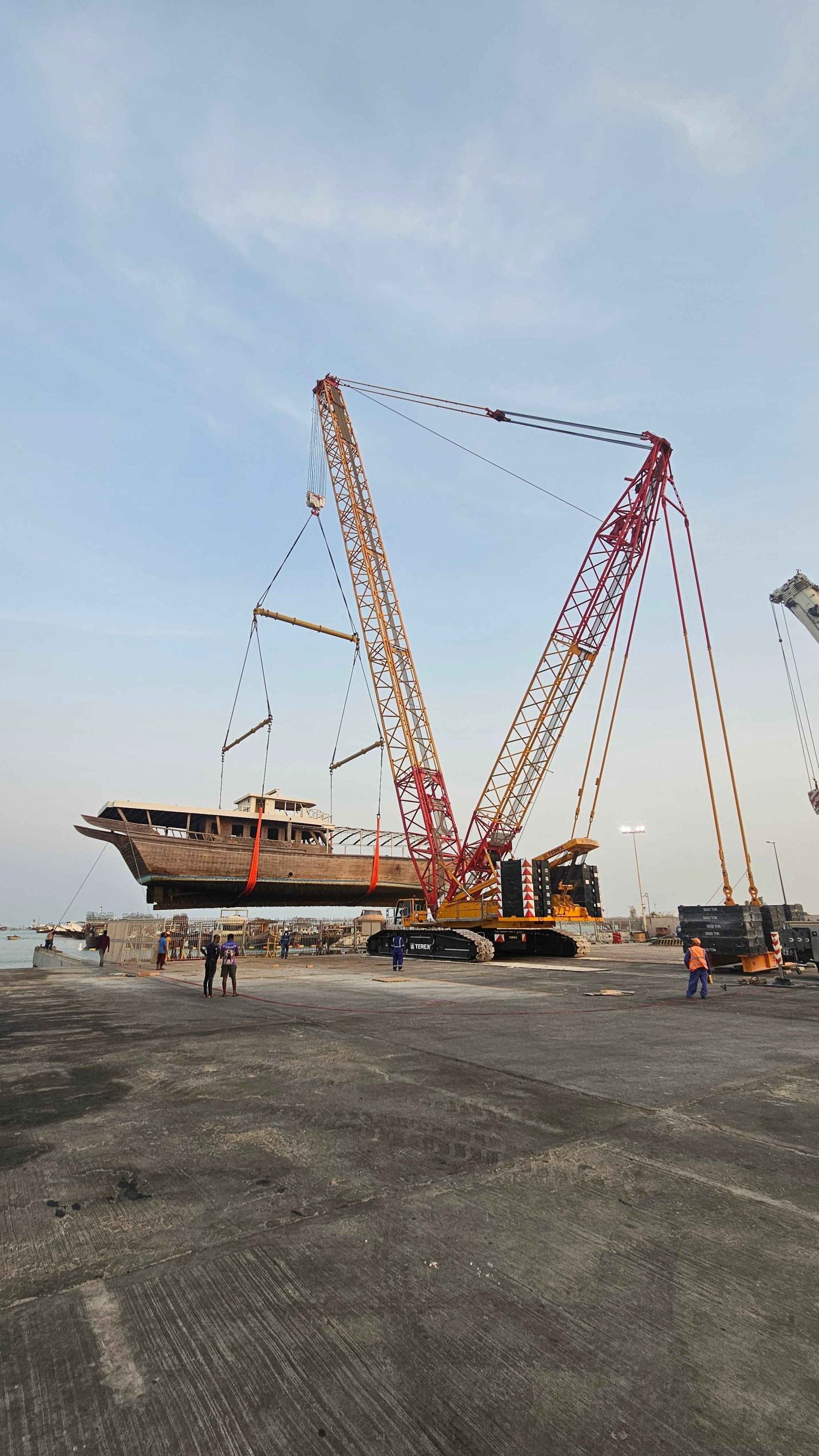 1-over-2 rig lifting boat