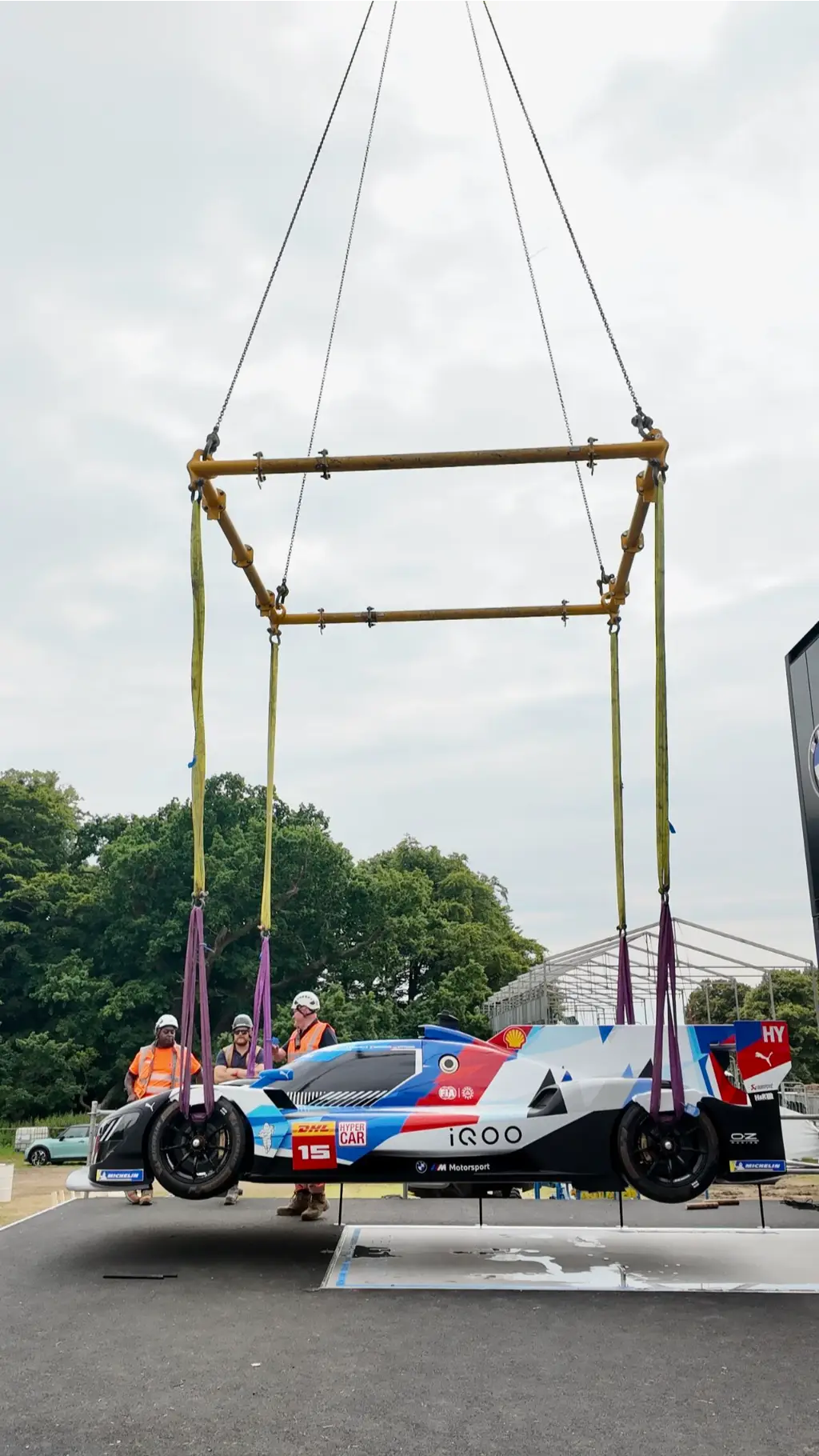 Modulift CMOD Spreader frame lifts F1 car at Goodwood