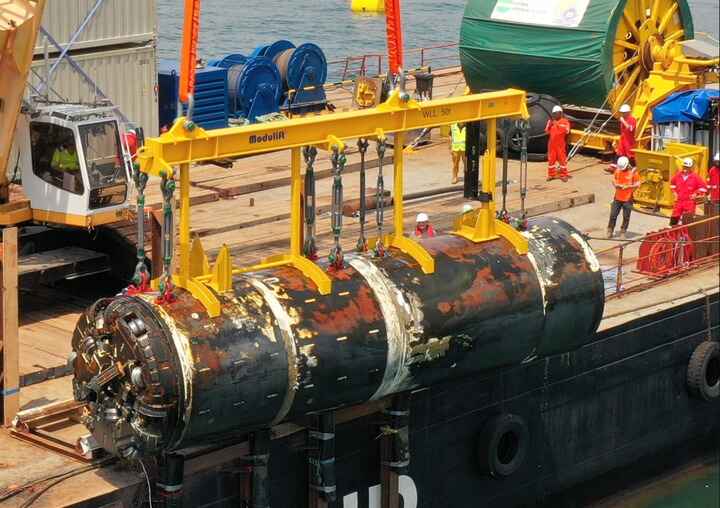 Micro Tunnelling Machine